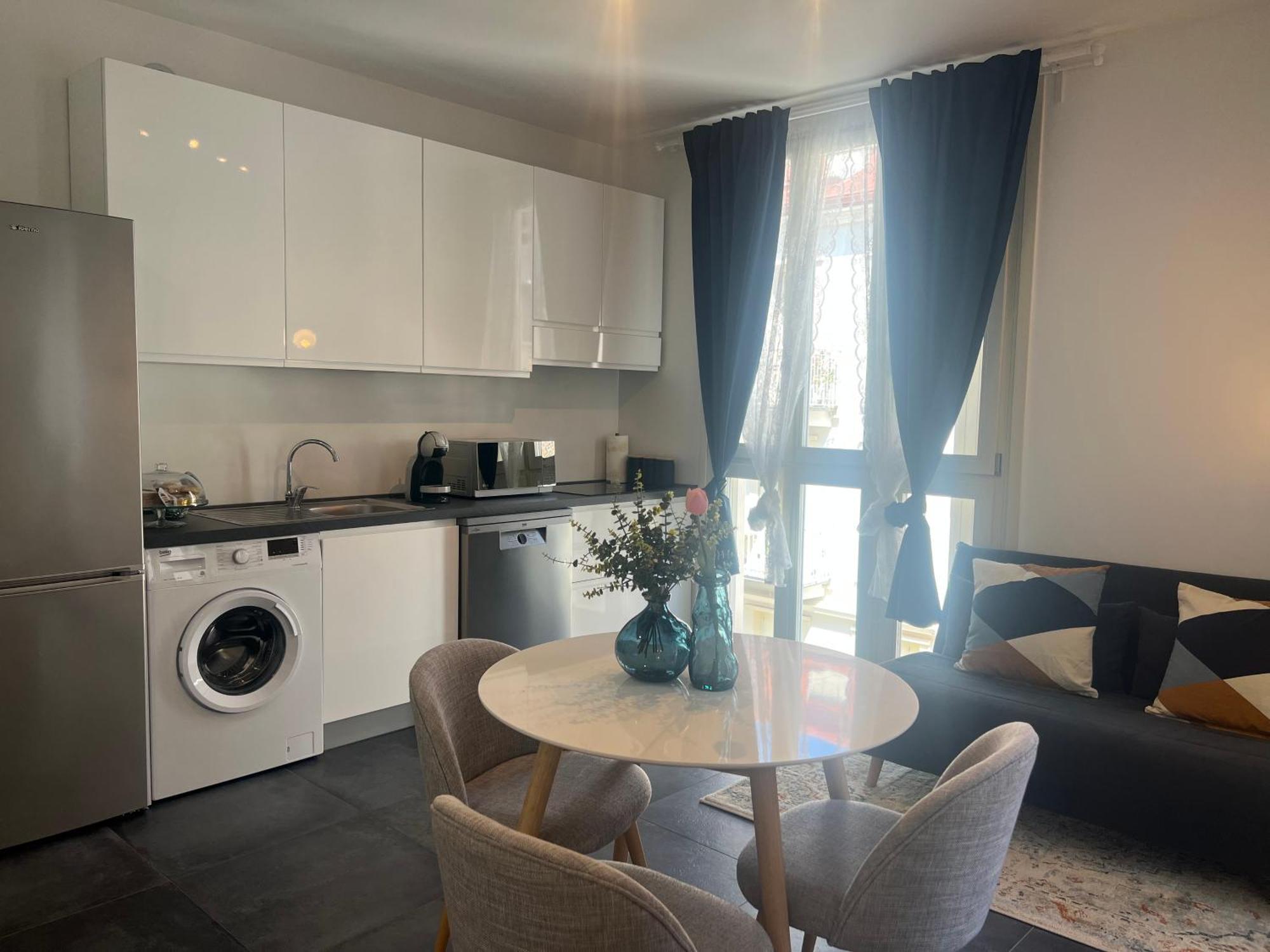 Appartamento Regina Milano In Melegnano - Wifi, Breakfast Box And Terrace Esterno foto
